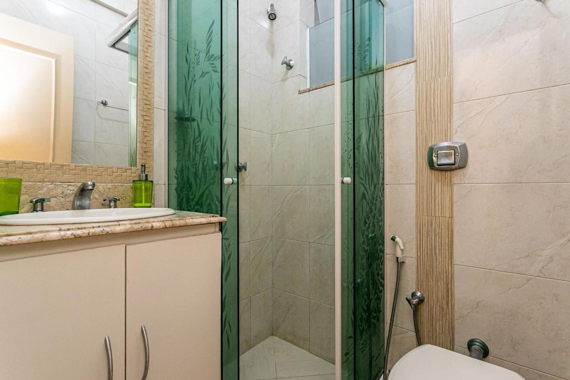 Apartamento Plaza Copacabana - 4 Hospedes, Conforto E *